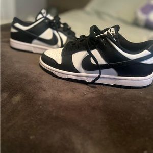 Womens panda dunks brand new never worn